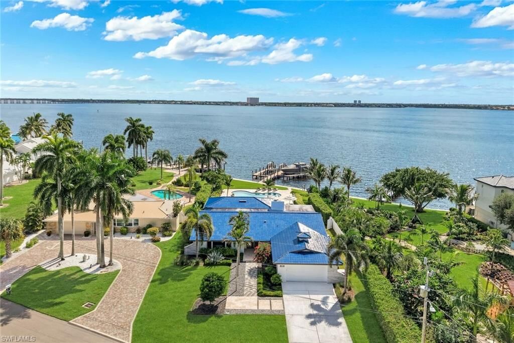 Property Photo: 5327 Nautilus Dr FL 33904