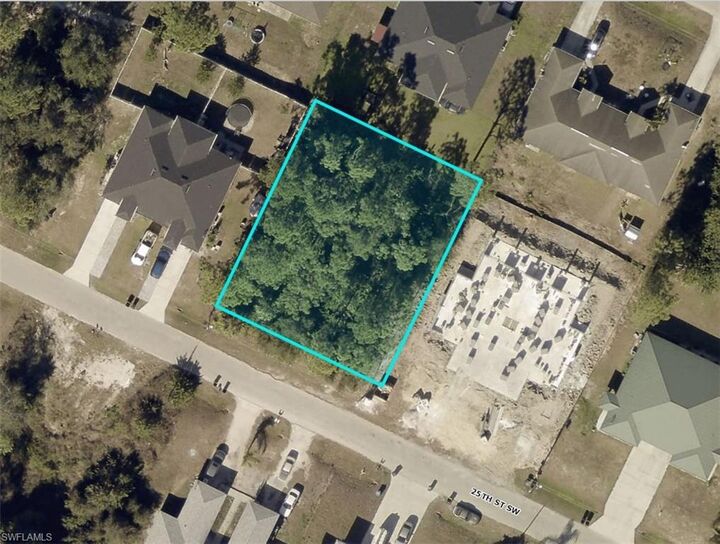 Property Photo:  4640-4642 25th St SW  FL 33973 