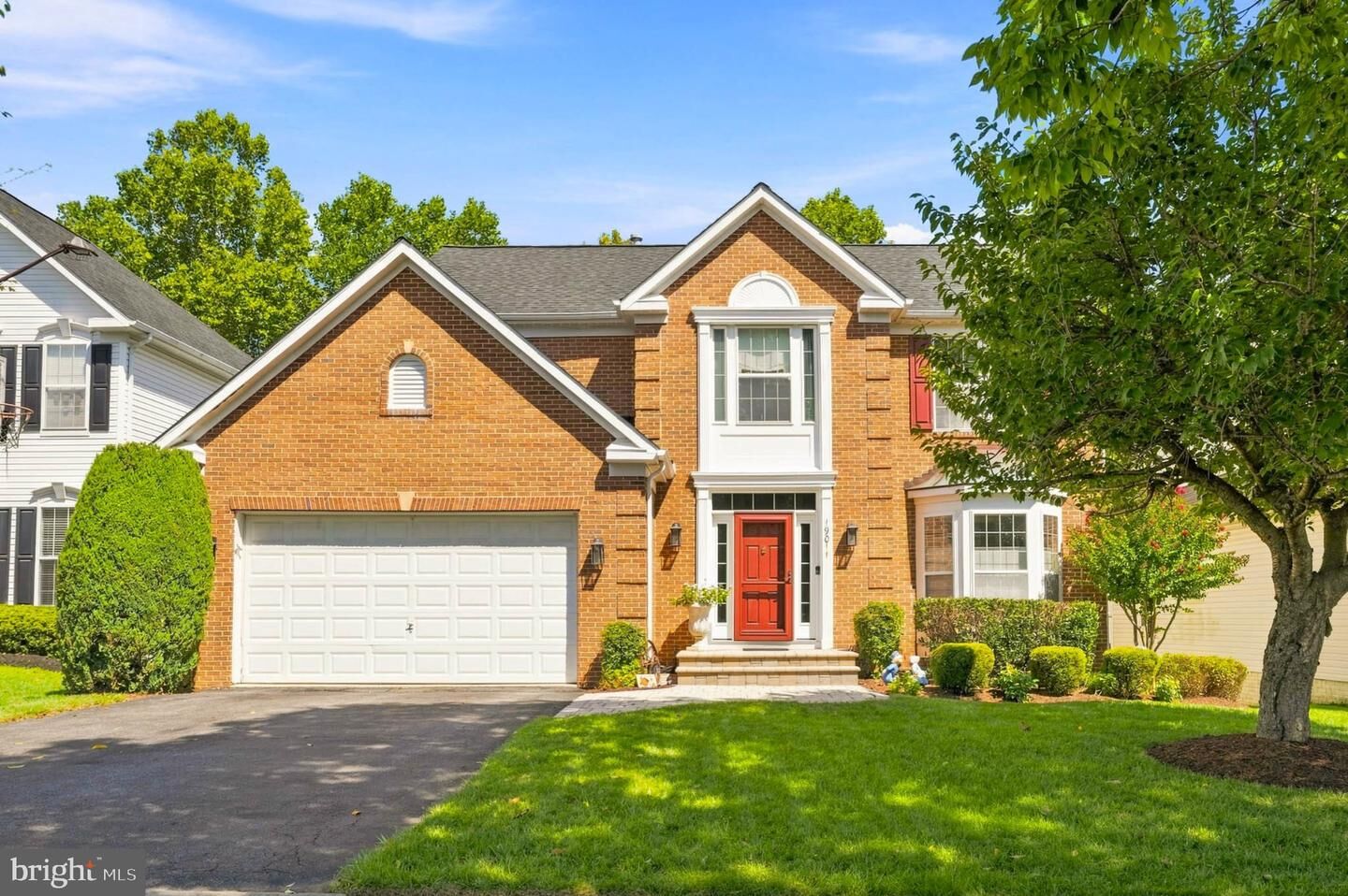 Property Photo: 19011 Starkey Terrace MD 20833
