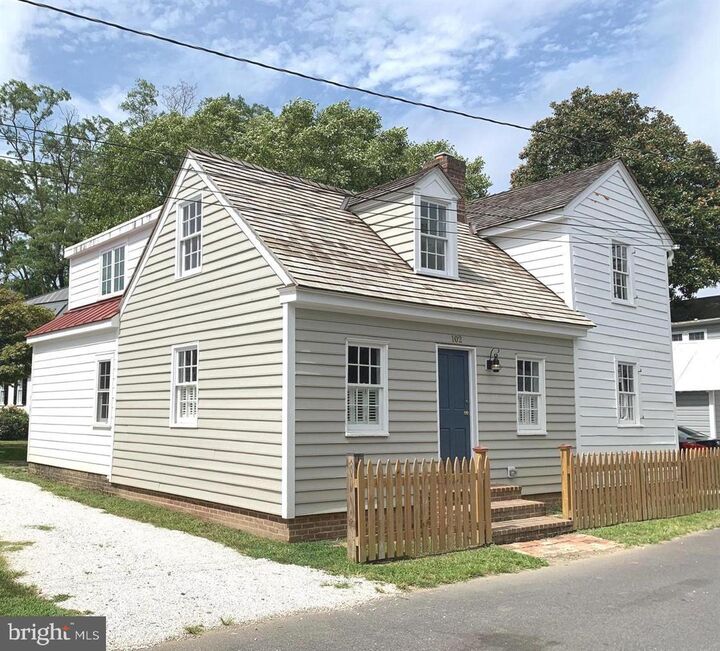 Property Photo:  102 Locust Street  MD 21663 