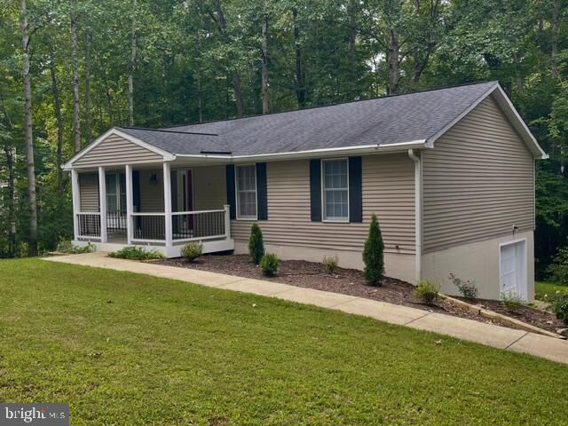 Property Photo: 8112 Harrison Drive VA 22485