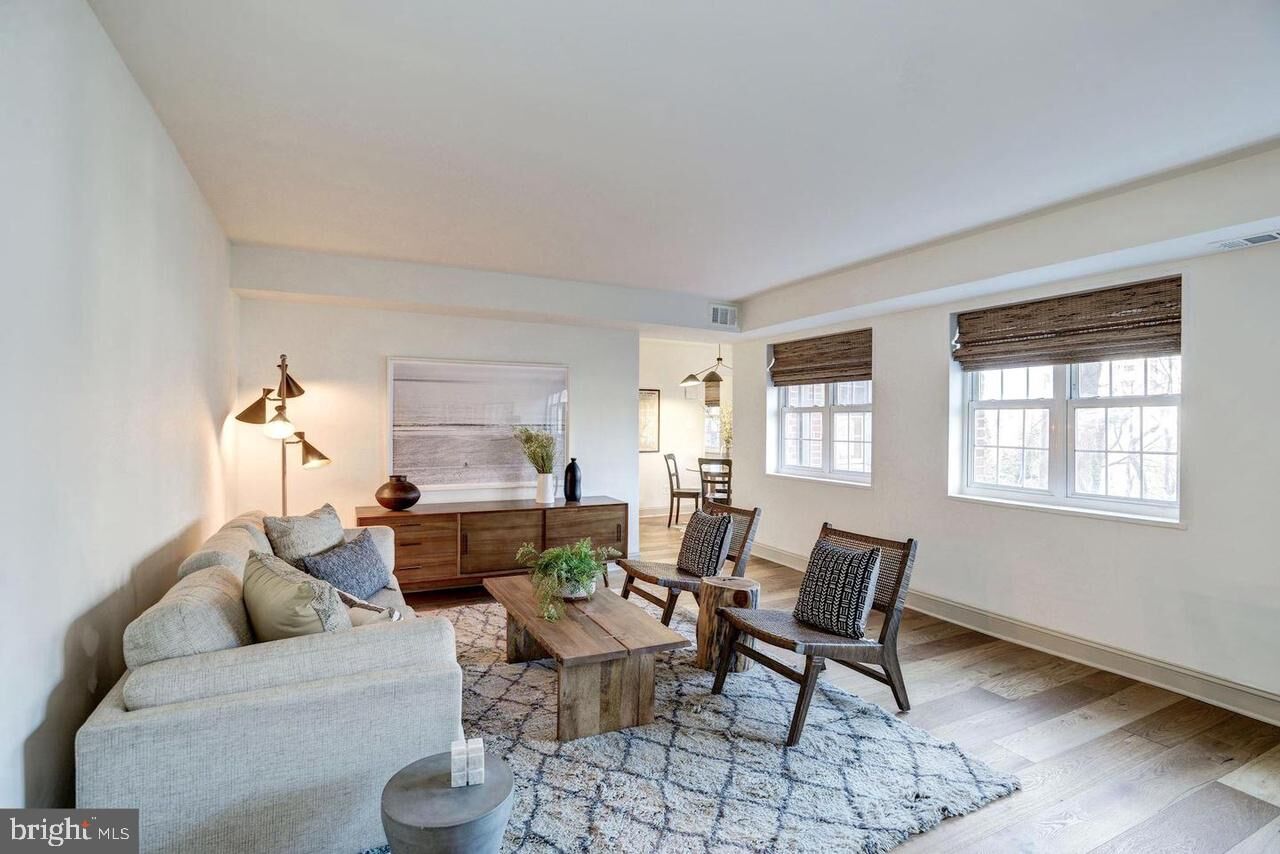 Property Photo:  1336 N Ode Street 1  VA 22209 