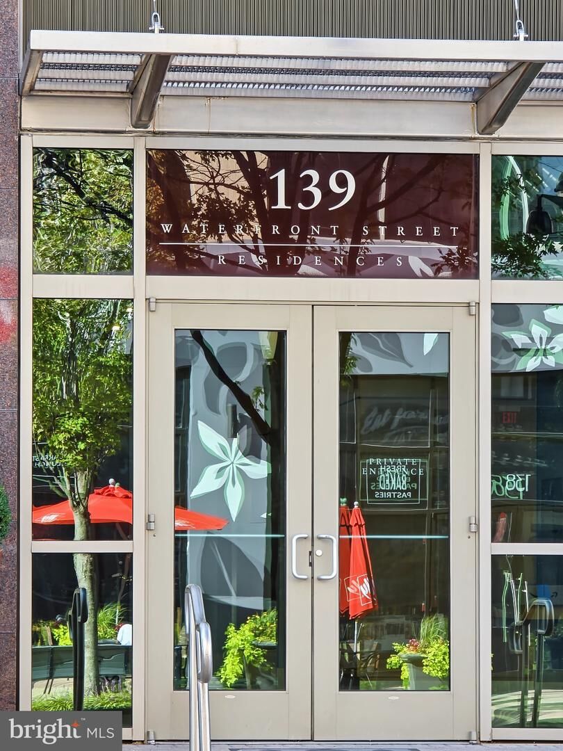 Property Photo:  139 Waterfront Street 306  MD 20745 