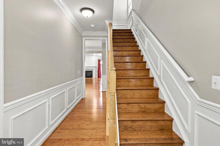 Property Photo:  1401 Roundhouse Lane  VA 22314 