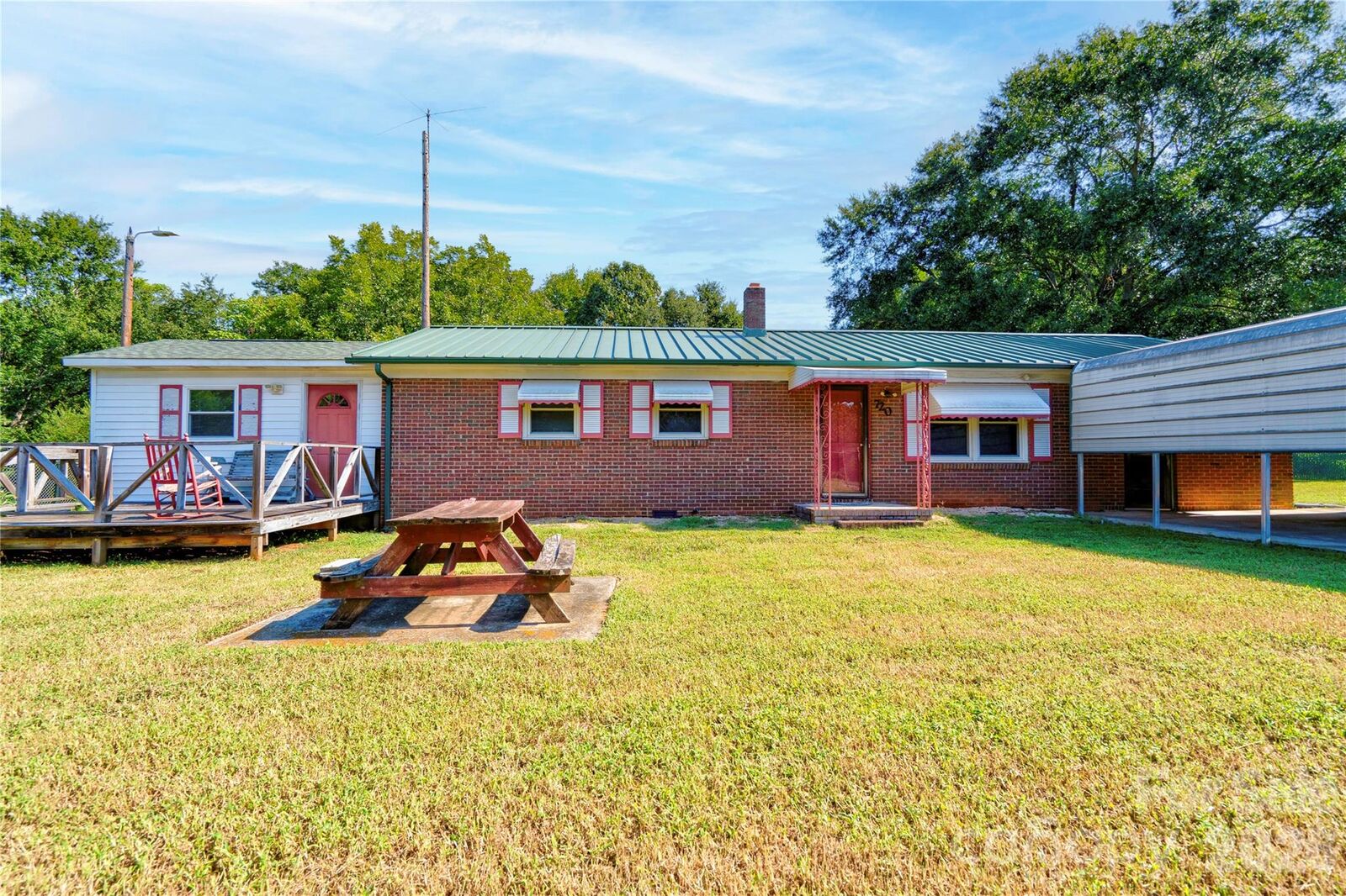 Property Photo:  720 Levi Street  NC 28152 