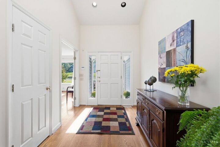 Property Photo:  6865 Fox Hill Lane  OH 45236 