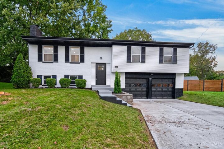 Property Photo: 12080 Greystone Court OH 45240