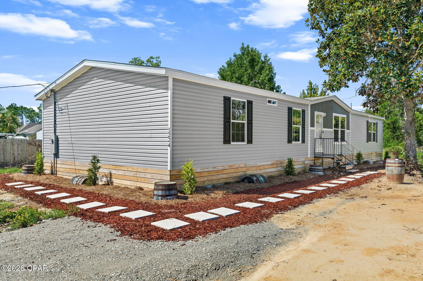 Property Photo: 1224 S Berthe Avenue FL 32404