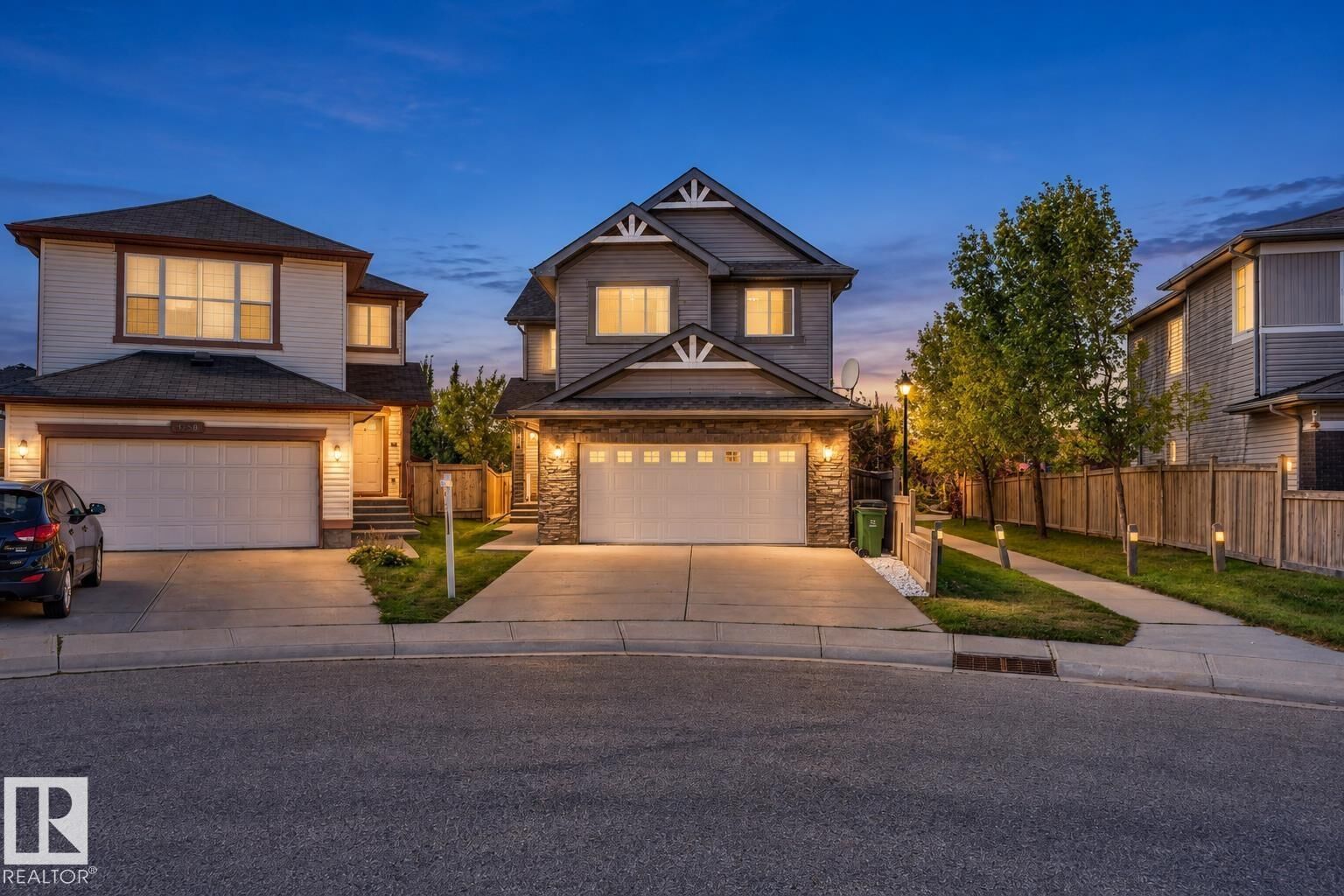 Property Photo:  3662 13 St NW NW  AB T5T 0J5 