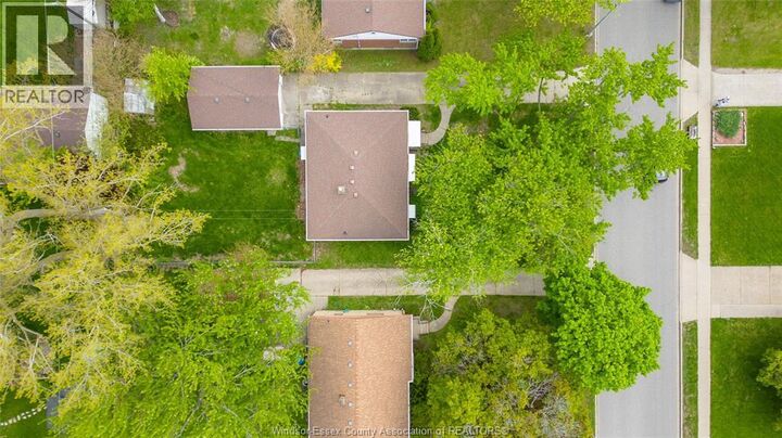 Property Photo:  3264 Dominion Boulevard  ON N9E 2N5 
