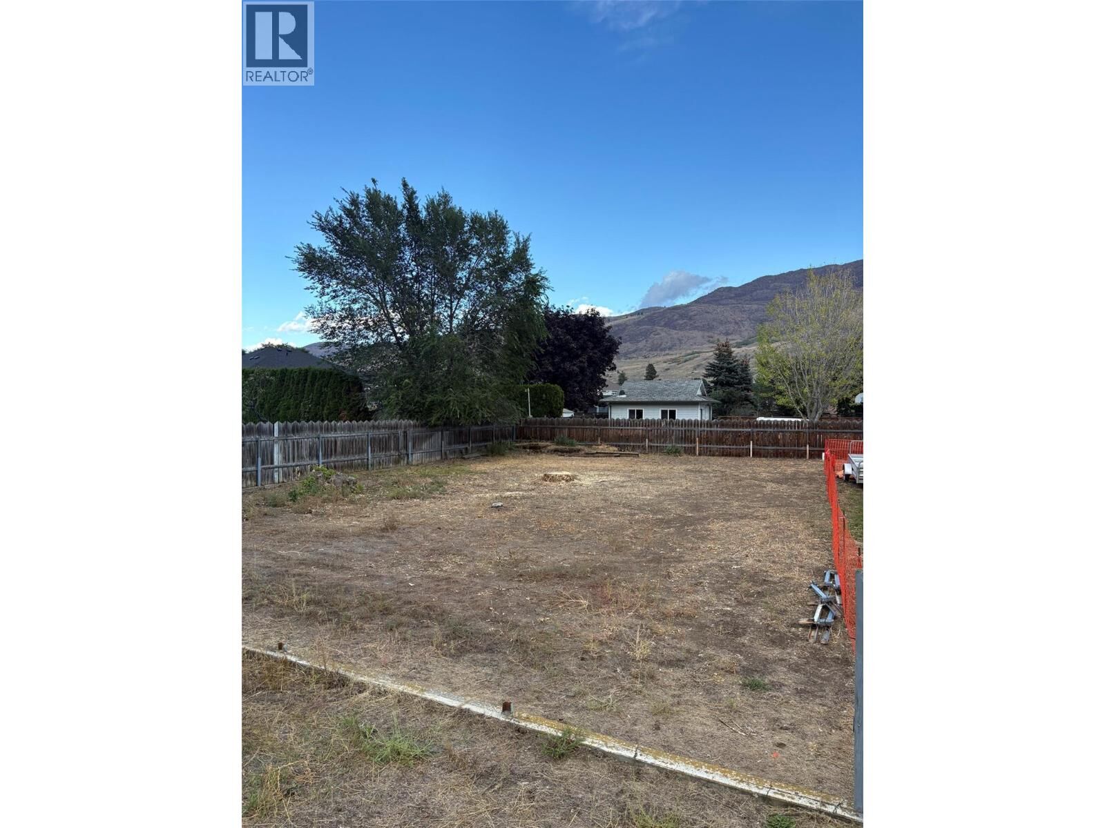 Property Photo:  784 Bissette Road  BC V2B 8H7 