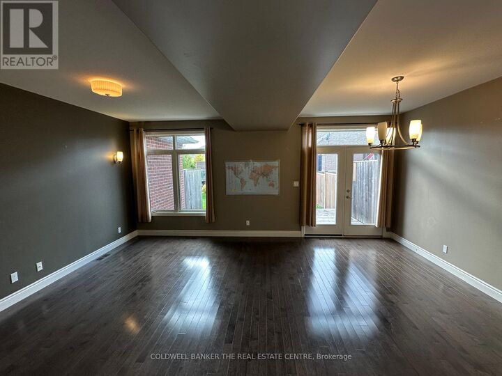 Property Photo:  48 Hanover Court  ON K8N 0B1 