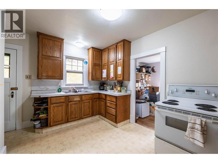 Property Photo:  220-222 Vernon Street  BC V1L 4E2 
