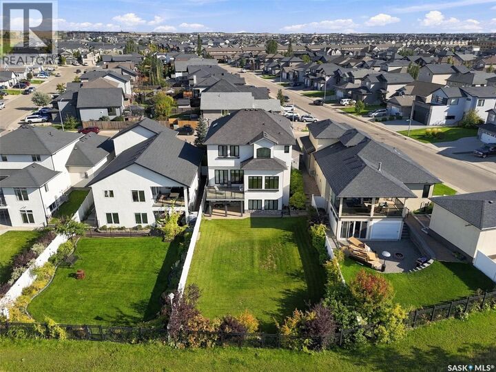 Property Photo:  323 Hastings Lane  SK S7V 0C8 
