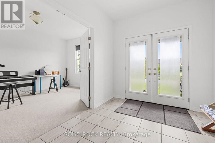 Property Photo:  6617 Calwood Avenue East  ON K4P 0E7 