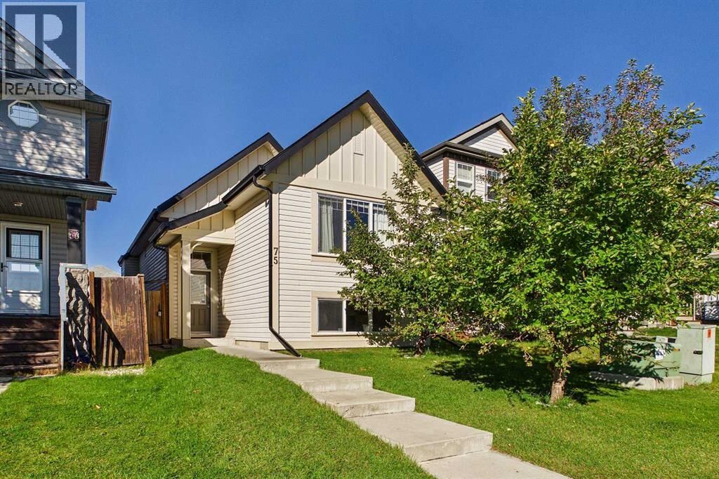 Property Photo:  75 Everglen Road Southwest  AB T2Y 5E9 