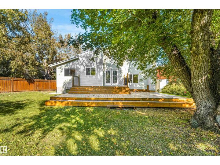 Property Photo:  18623 70 Av NW  AB T5T 3A6 