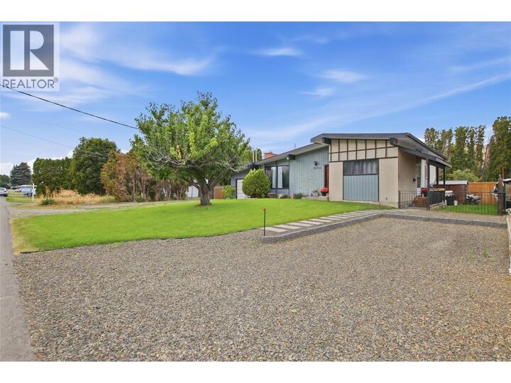 Property Photo:  2306 Greenfield Avenue  BC V2B 4P4 