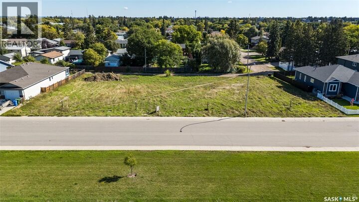 Property Photo:  2560 Woodbridge Drive  SK S6W 0A7 