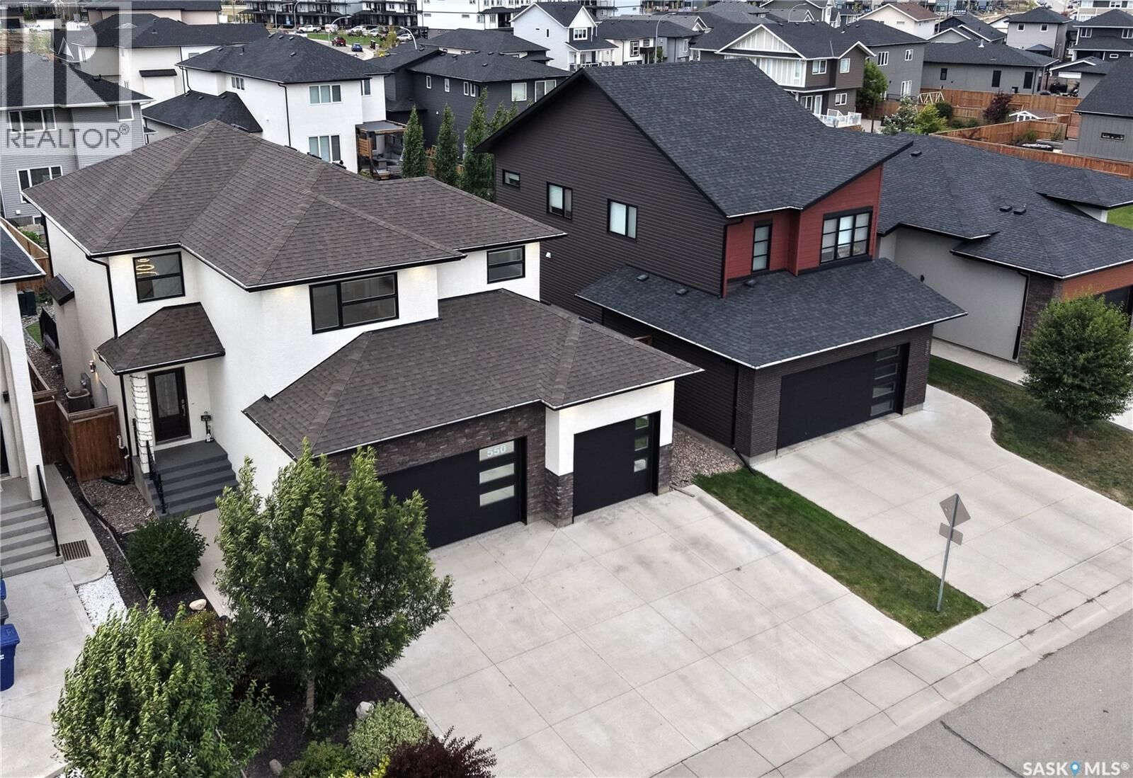 Property Photo:  550 Bolstad Turn  SK S7W 0X9 