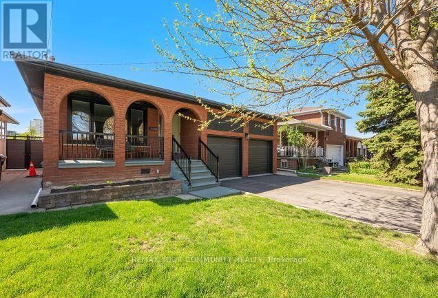 Property Photo:  19 Hamer Boulevard  ON M9R 4A8 