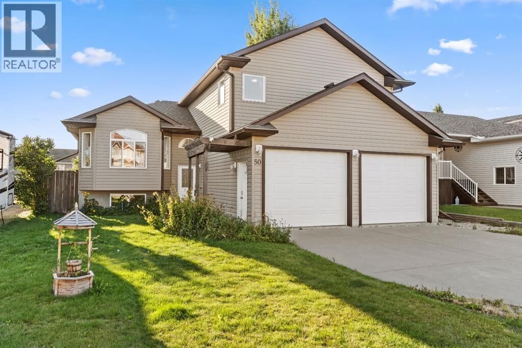 Property Photo:  50 Wellwood Drive  AB T7S 1T8 