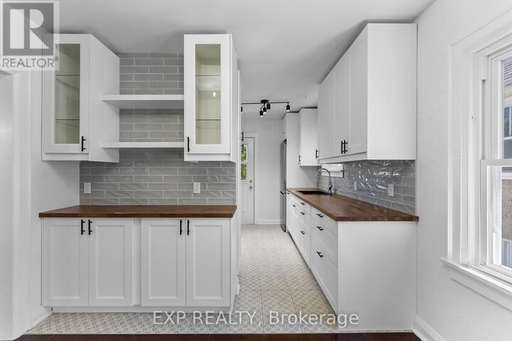 Property Photo:  28 Grantham Avenue  ON L2P 3B4 