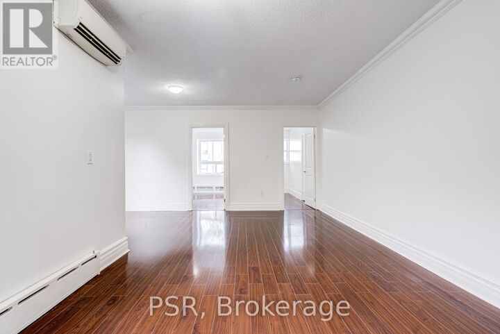 Property Photo: 2 Craighurst Avenue 2 ON M4R 1J8