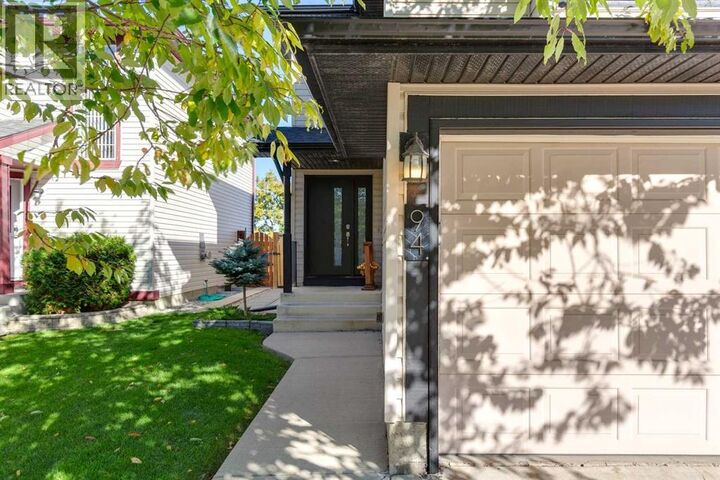 Property Photo: 94 Hidden Ranch Terrace Northwest AB T3A 5Z5