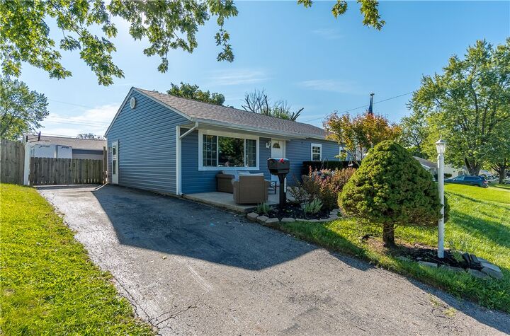 Property Photo:  2582 Crestwell Place  OH 45420 