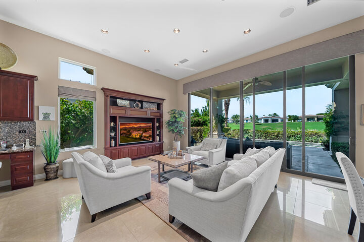 Property Photo:  76447 Via Chianti  CA 92210 