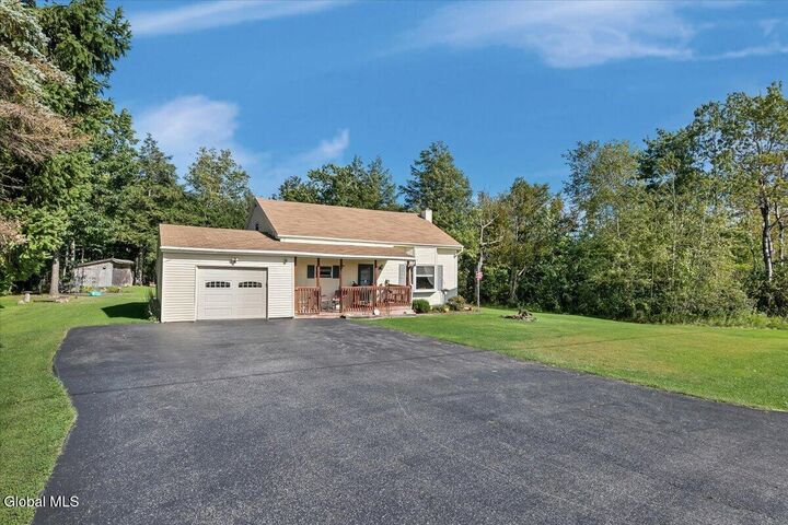 Property Photo:  586 Knight Road  NY 12053 