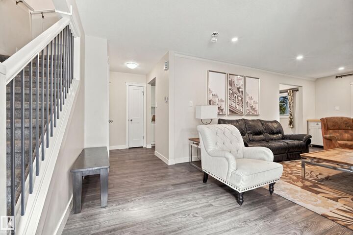 Property Photo:  7711-7717 75 Street NW  AB T6C 2G2 