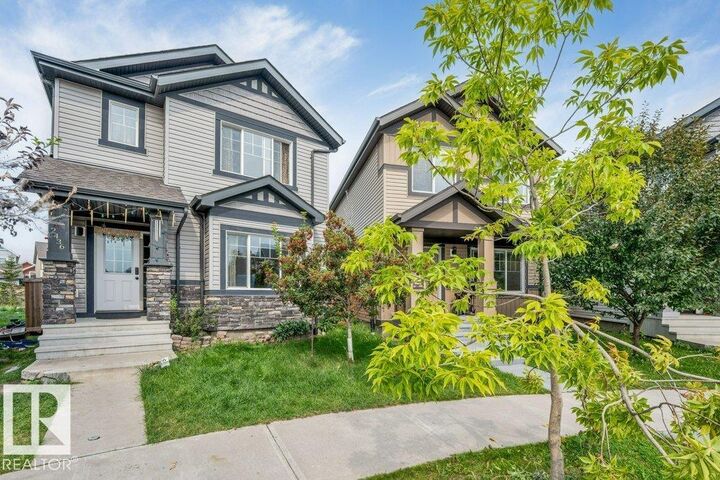 Property Photo:  2436 18 Avenue NW  AB T6T 2G7 