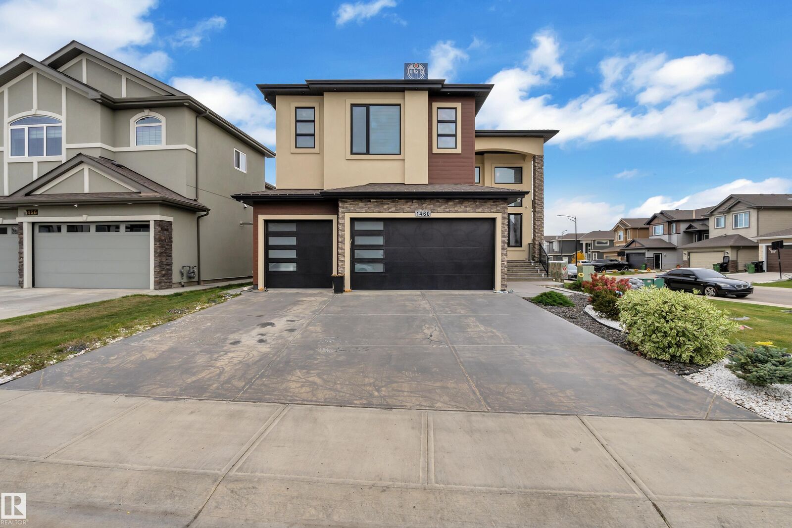 Property Photo:  1460 25 Street NW  AB T6T 2K7 