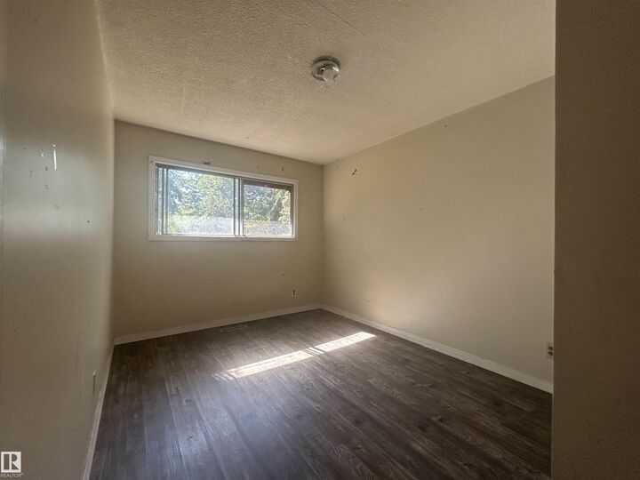 Property Photo: 10450 69 Avenue NW AB T6H 2C3