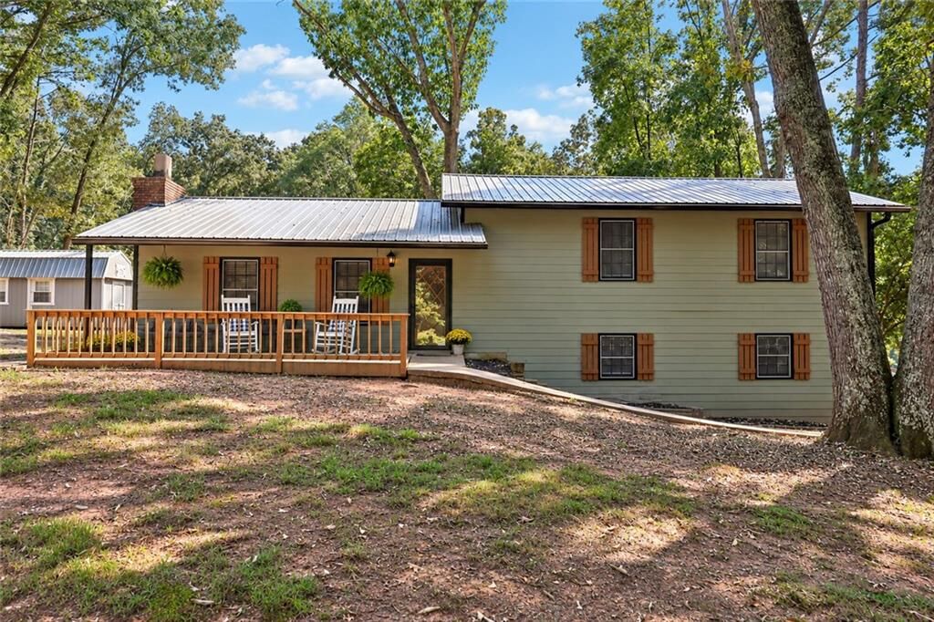 Property Photo: 5752 Oak Grove Drive GA 30102