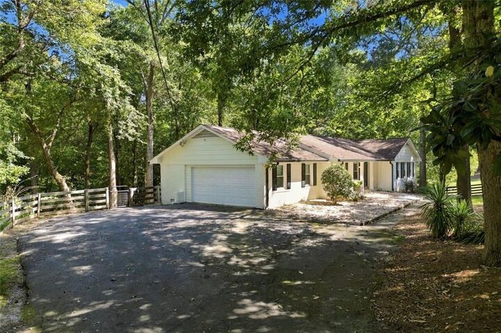 Property Photo: 1770 Redd Road GA 30004