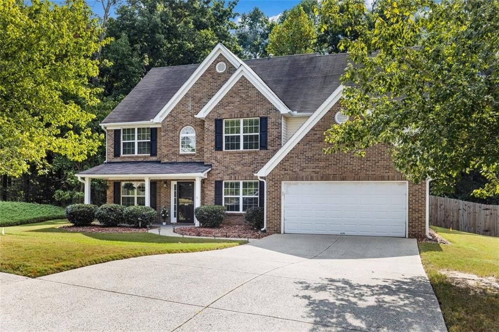 Property Photo: 1138 Mitford Lane GA 30019