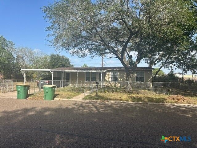 Property Photo: 2908 Cedar Street TX 77901