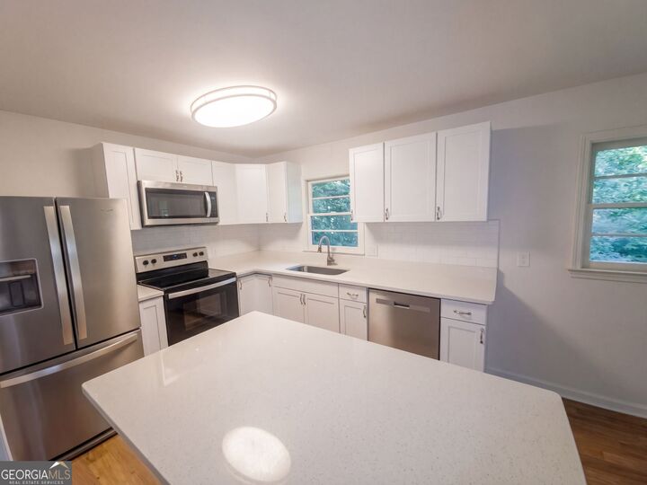 Property Photo: 6489 N Sweetwater Road GA 30122