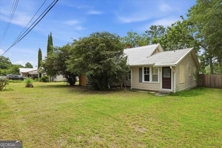 Property Photo:  110 Houston Street  GA 31791 