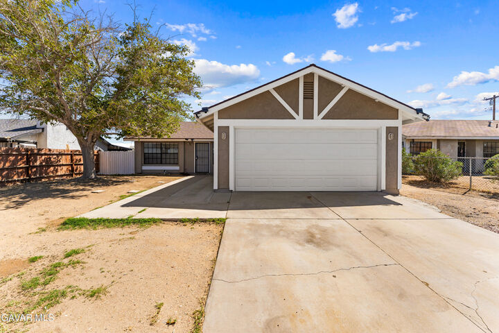 Property Photo: 38470 Division Street CA 93550