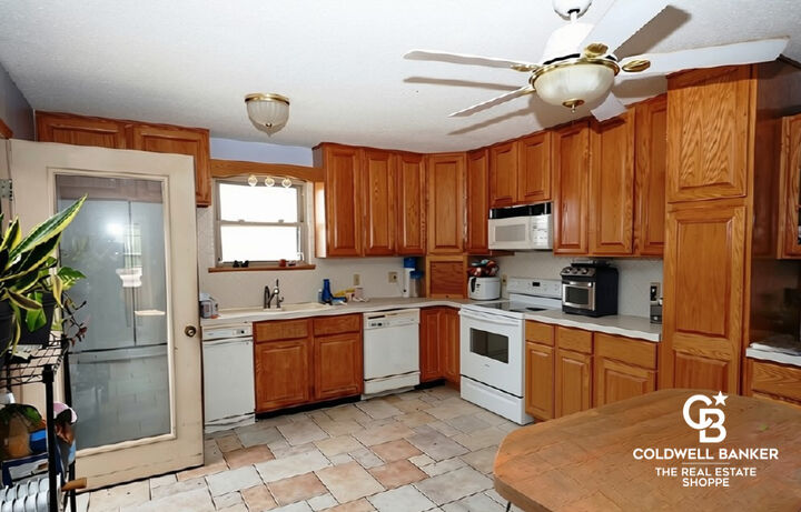 Property Photo:  1003 W Campbell Street  KS 67846 