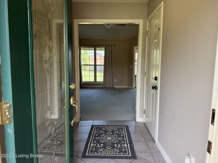 Property Photo: 116 Branch Ct KY 40165