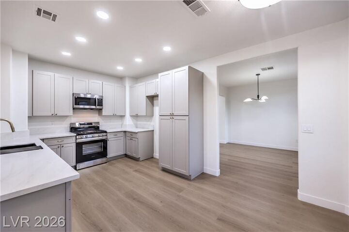 Property Photo:  1001 Washington Oaks Street  NV 89128 