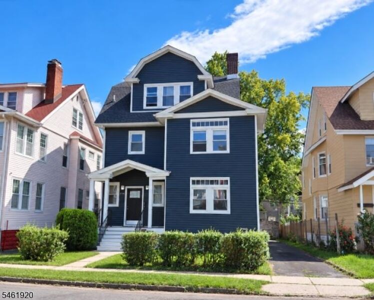 Property Photo:  270 S Burnett St  NJ 07018 
