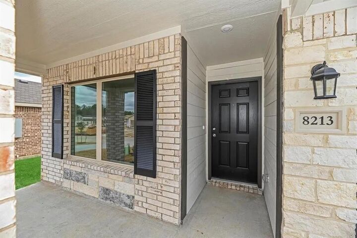 Property Photo:  8213 Red Spruce Street  TX 77354 
