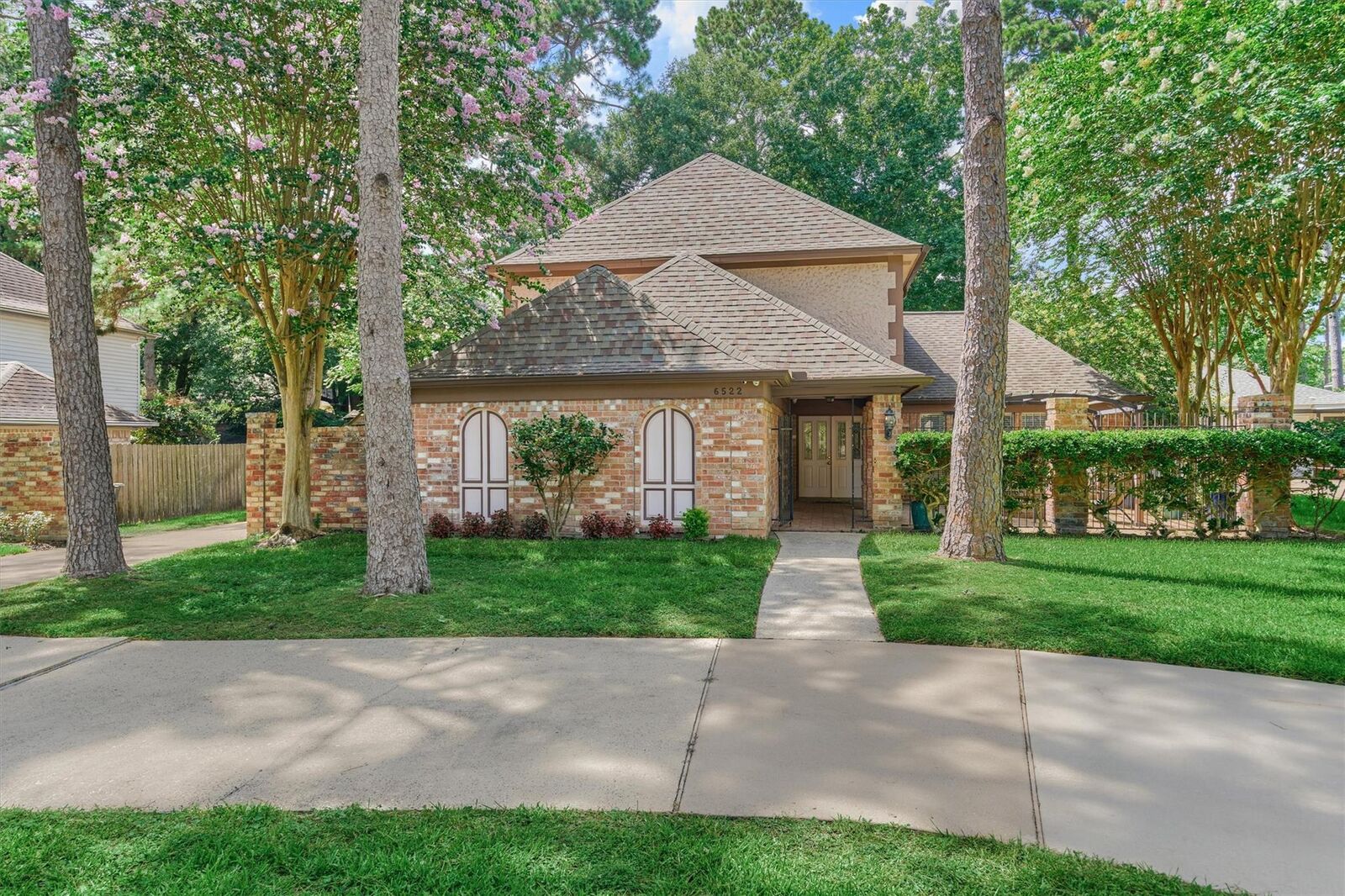 Property Photo: 6522 Castle Pine Lane TX 77379