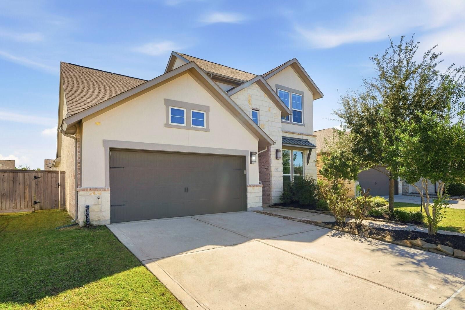 Property Photo:  15822 Pilot Knob Dr Drive  TX 77433 